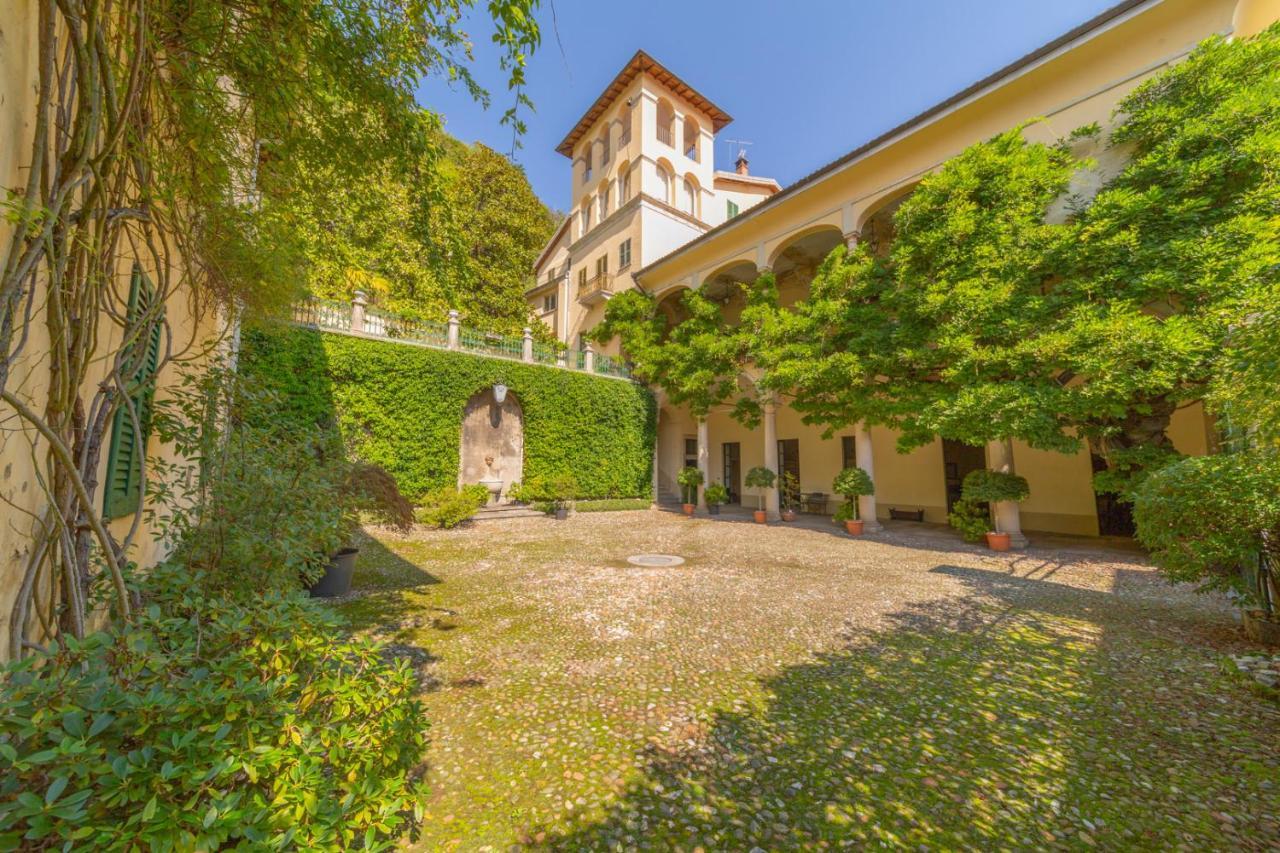 Palazzo Ronchelli Bed & Breakfast Brinzio Exterior photo
