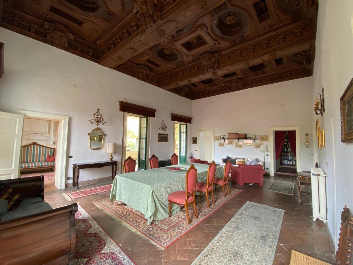 Palazzo Ronchelli Bed & Breakfast Brinzio Exterior photo