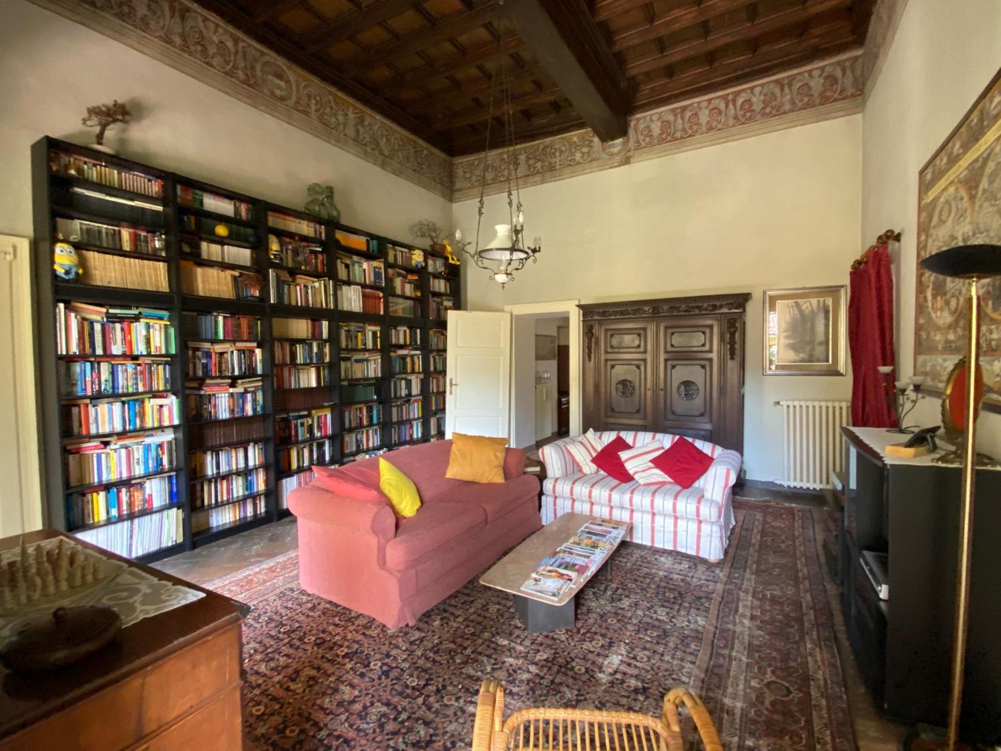 Palazzo Ronchelli Bed & Breakfast Brinzio Exterior photo