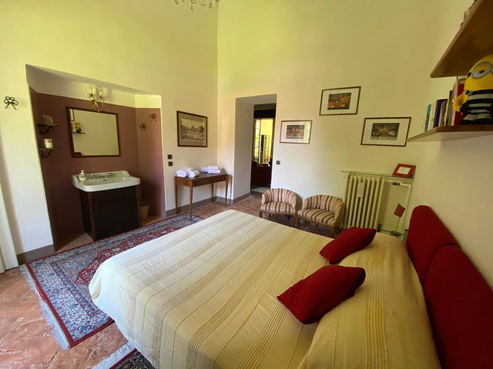 Palazzo Ronchelli Bed & Breakfast Brinzio Exterior photo