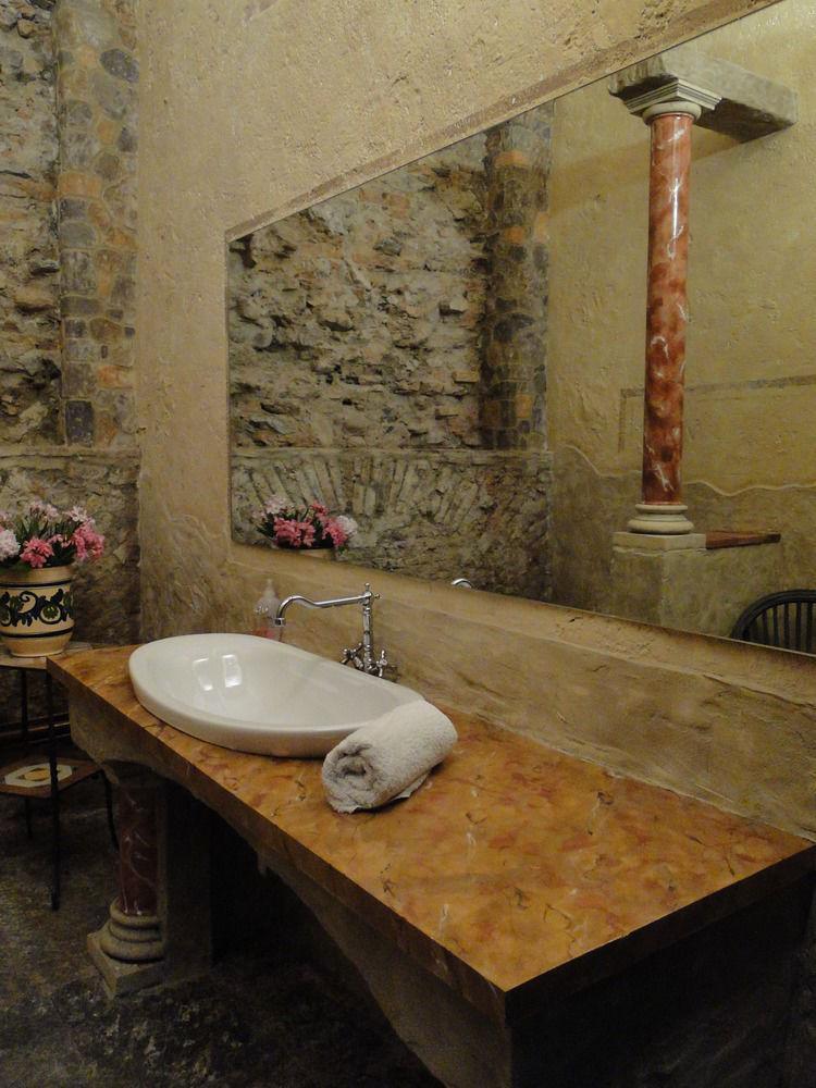 Palazzo Ronchelli Bed & Breakfast Brinzio Exterior photo