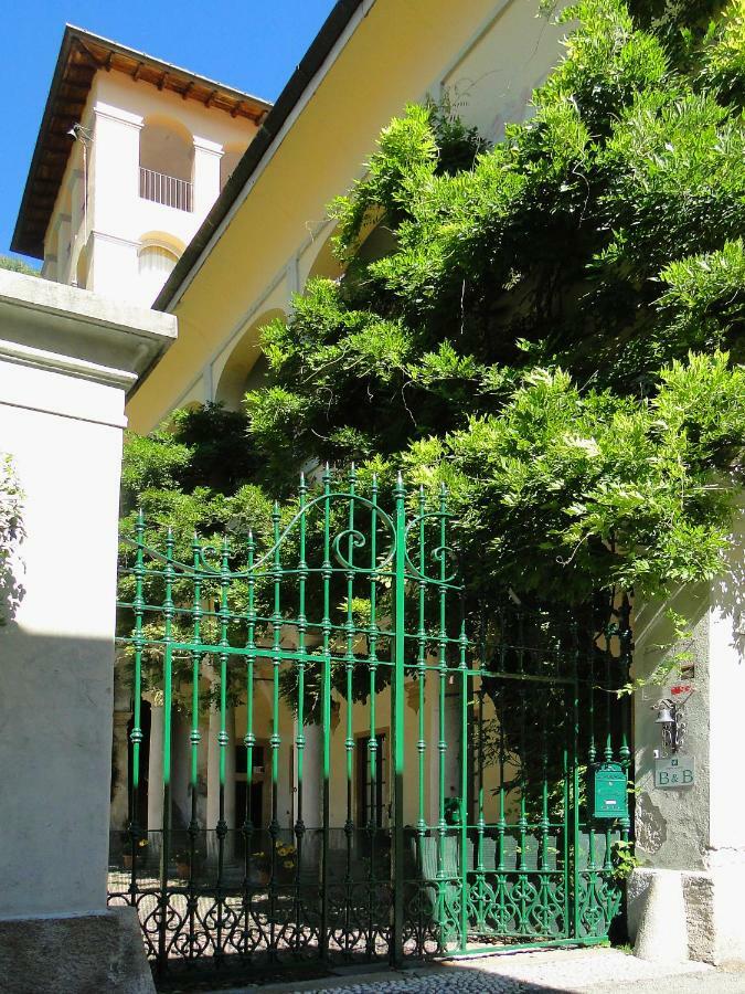 Palazzo Ronchelli Bed & Breakfast Brinzio Exterior photo